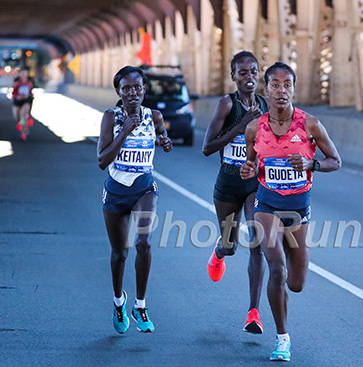 Gudeta and Tusa Lead Mary Keitany across the 59th Street Bridge